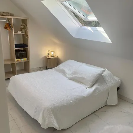 Spacieux, Lumineux Et Confortable 아파트