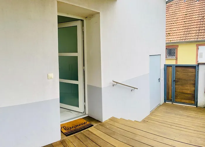 Spacieux, Lumineux Et Confortable Apartment