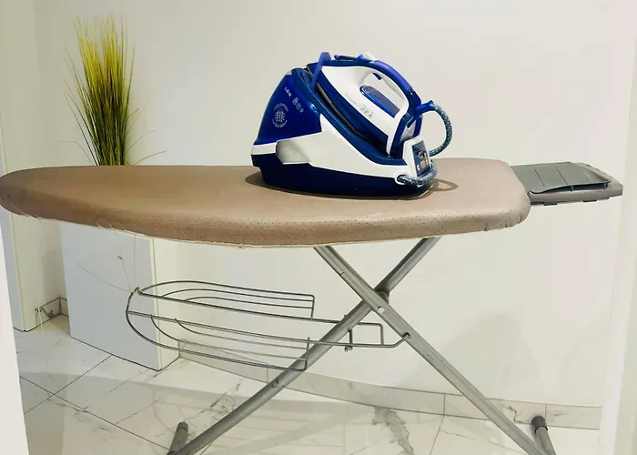 Apartment Spacieux, Lumineux Et Confortable *