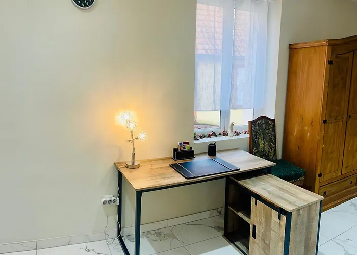 Spacieux, Lumineux Et Confortable *